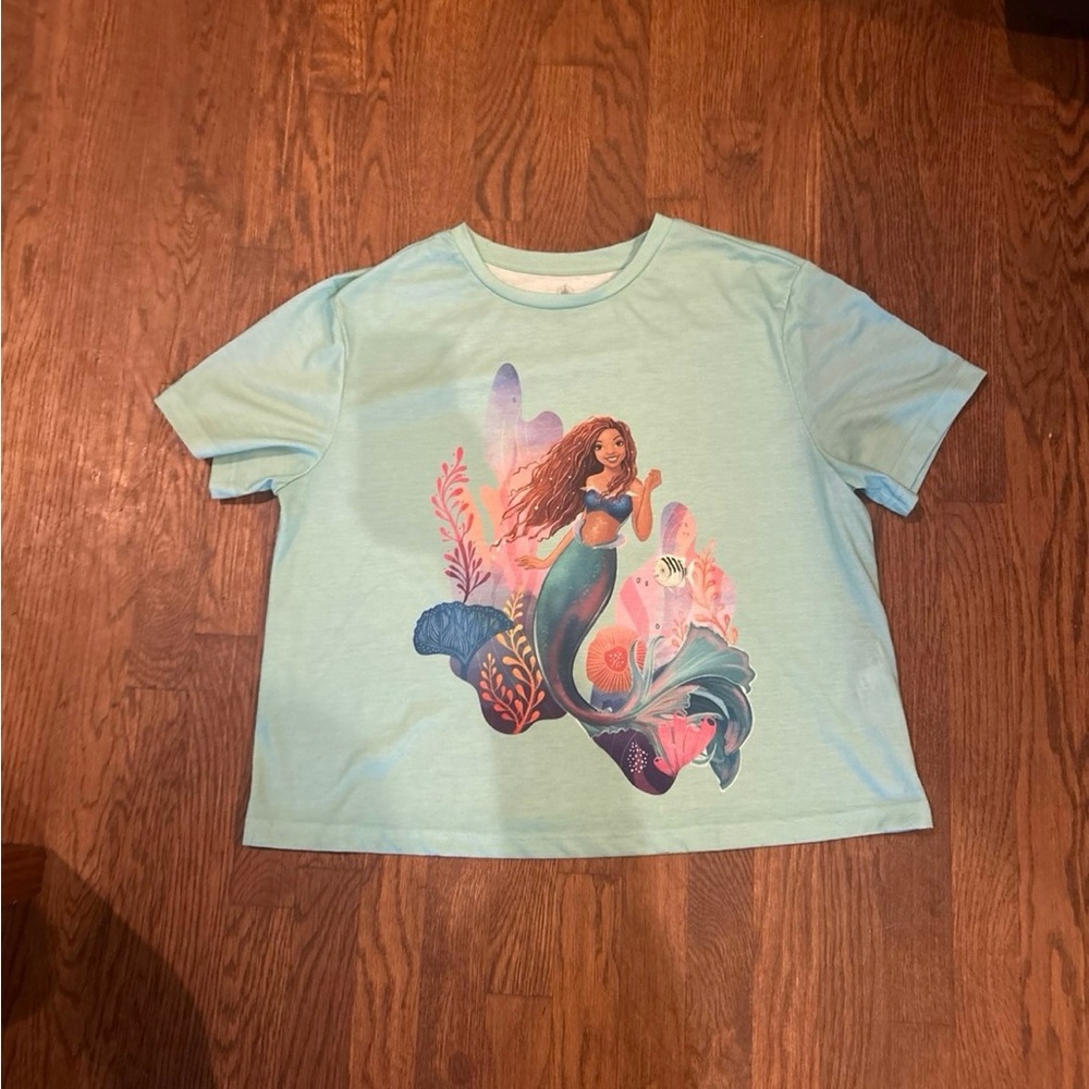 Women’s Disney the little mermaid top size x large